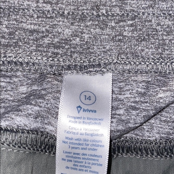 Aviva Capri workout pant - Picture 3 of 3